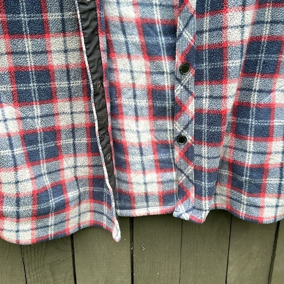 Men’s Soft Fleece Simply Southern Button Down size Small - Picture 3 of 8